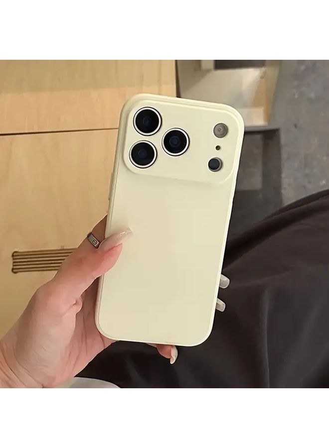 غطاء هاتف أسود من مادة TPU مقاوم للصدمات لجهاز iPhone 16 Pro Max - Image 3