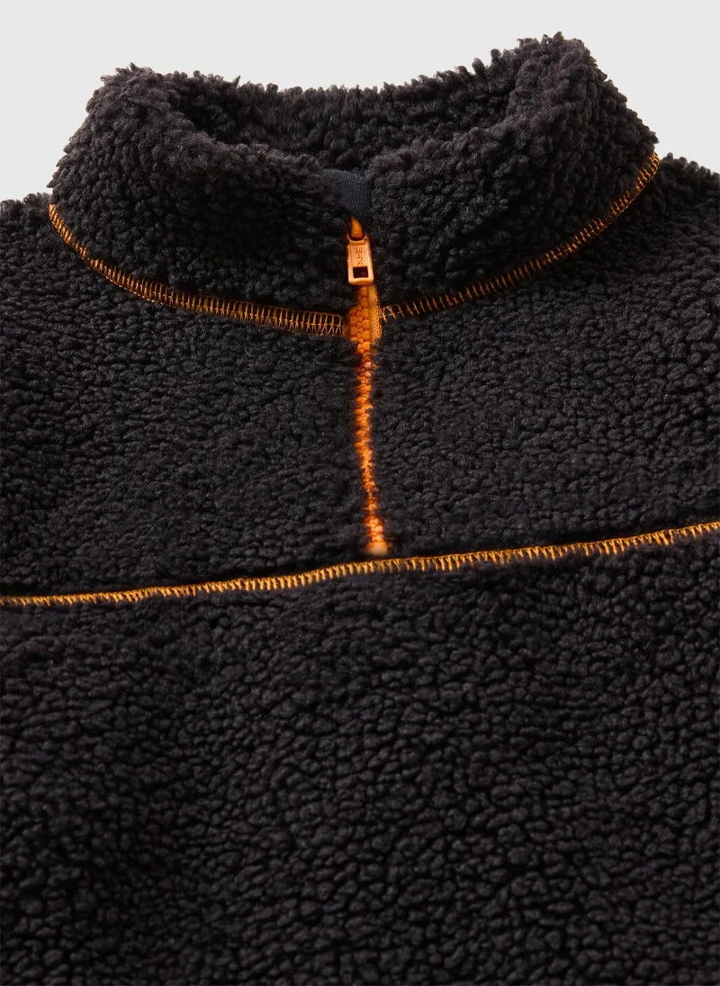 ماتلان طقم ولادي أسود صوف بسحاب وبنطلون رياضي