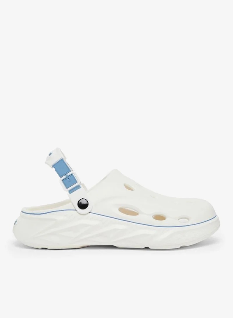 ستايلي شبشب سهل الارتداء بتفاصيل متباينة