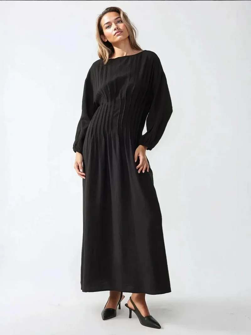 زوبعة فستان ماكسي بأكمام طويلة ورقبة مستديرة