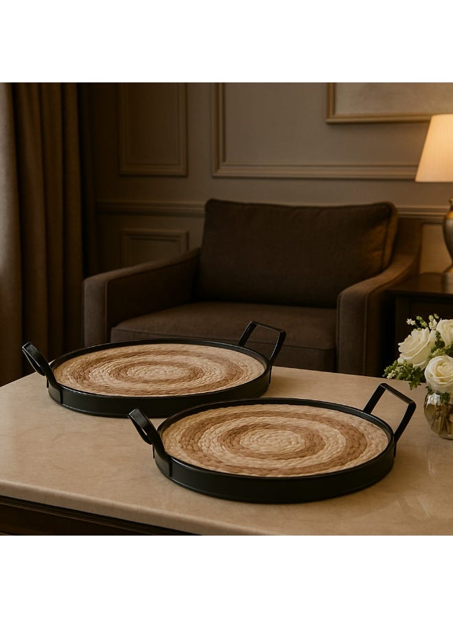 Elegant round serving tray set made of natural wicker and metal frame  - Image 1