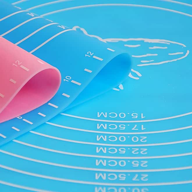 Stylish and practical silicone baking mat available in different sizes and colors, ideal for dough preparation and baking, ensuring a clean and organized kitchen space