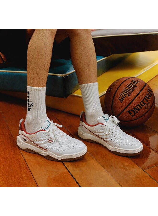 DIADORA أحذية تنس رياضية كاجوال من ديادورا يوني ريترو أكشن فلاش سحابة رقص رمادي/سييرا أحمر/أخضر داكن مقاس 40 - Image 2