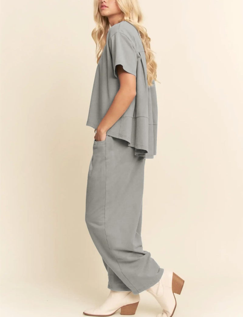 IQSQSQ Womenâ€™s Lounge Set 2 Piece Short Sleeve Top Barrel Wide Leg Pants Comfy Matching Travel Outfit(Grey-M) - Image 3