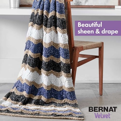 Bernat خيوط برنات بيبي فيلفيت بي بي أبيض ثلجي - عبوتان بوزن 300 جرام/10.5 أونصة - 100% بوليستر - #4 وزن متوسط - 492 ياردة - حياكة/كروشيه - Image 5