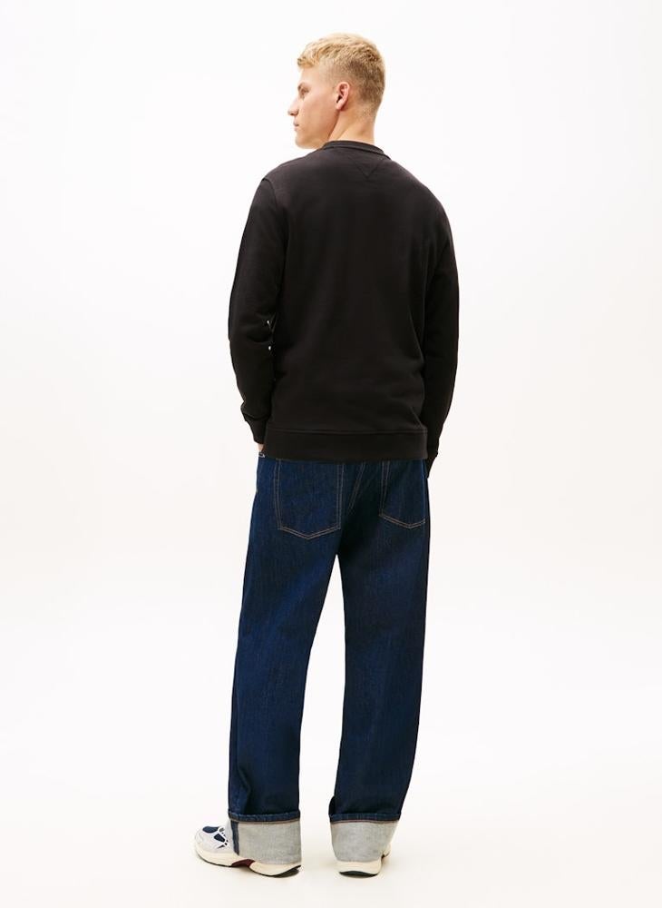 تومي جينز بلوزة رجالي بياقة دائرية وطبعة علم كبيرة - Image 2