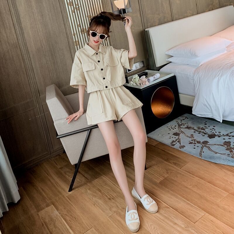 Workwear suit womens Korean style western style hot girl Summer versatile fashion junior high school student loose shorts two-piece suit Apricot  - Image 1