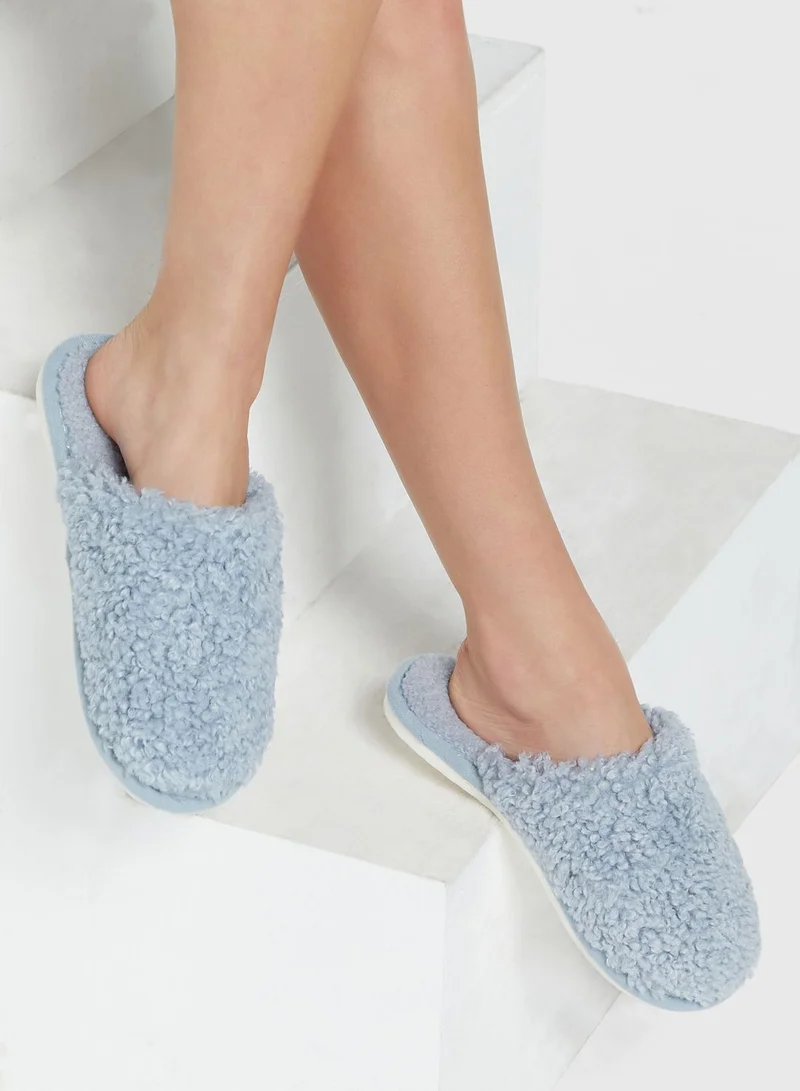 Ginger Wooly Bedroom Slippers, Eye Cover And Scrunchie Gift Set