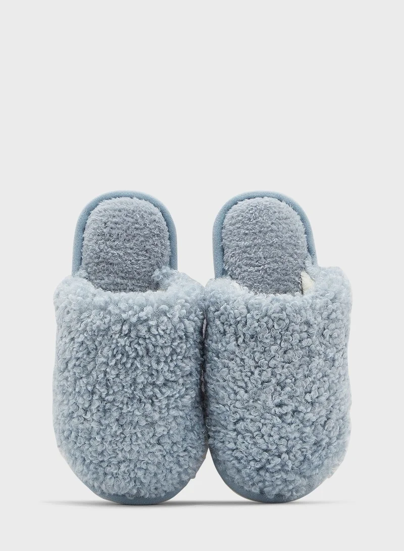 Ginger Wooly Bedroom Slippers, Eye Cover And Scrunchie Gift Set