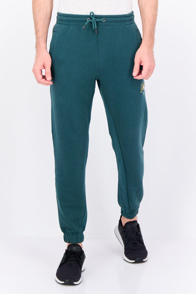 Gotcha سروال جوجر مزين بشعار للرجال بتصميم عادي، أخضر - Image 1