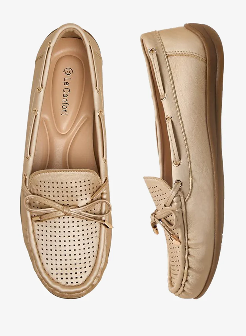 لو كونفورت حذاء نسائي موكاسين بفيونكة مثقوبة