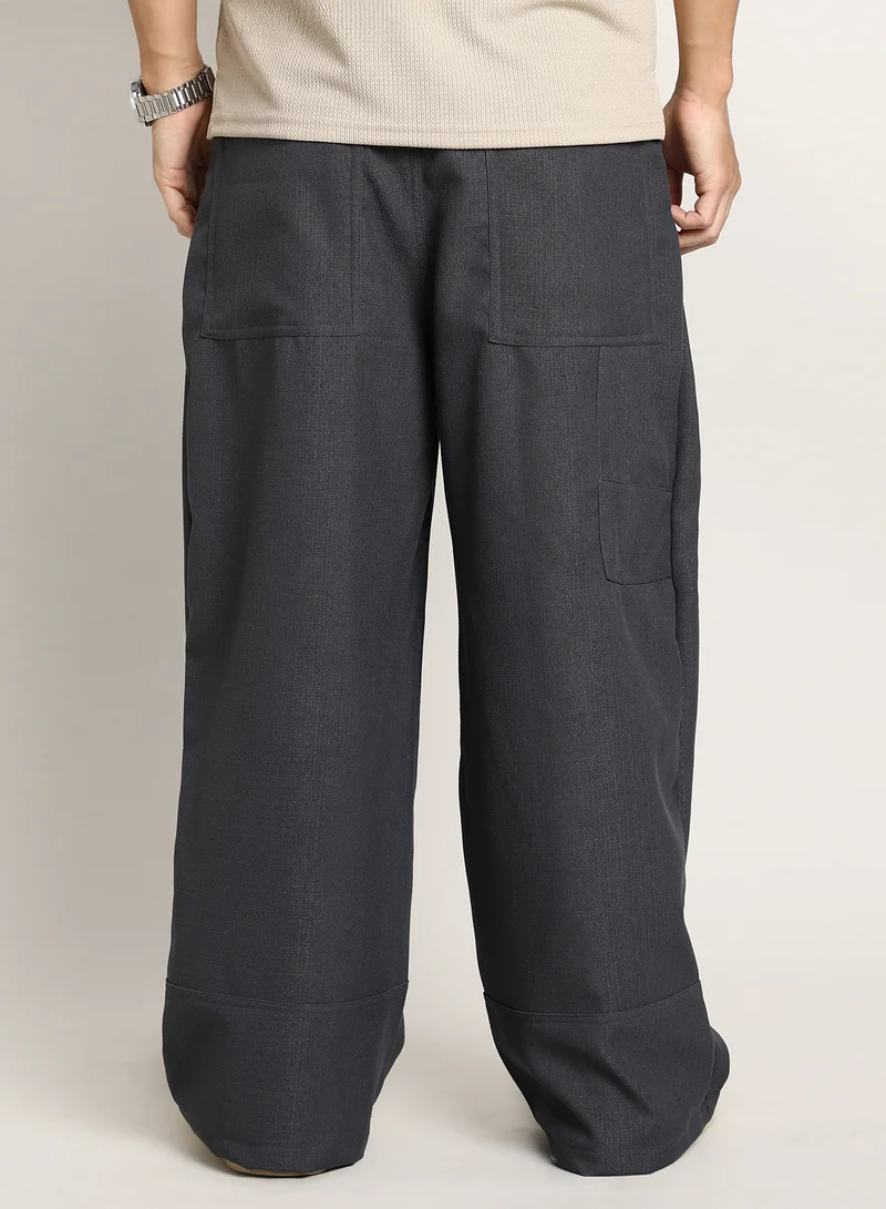 Campus Sutra Men's Charcoal Grey Panelled Baggy Cargo Trousers