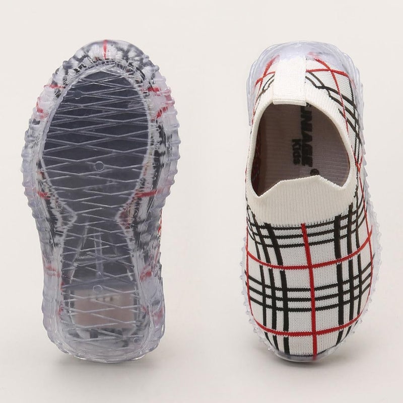 UNIAGE Comfortable and Durable Star Series LED Light Shoes for Kids Unisex - Image 5