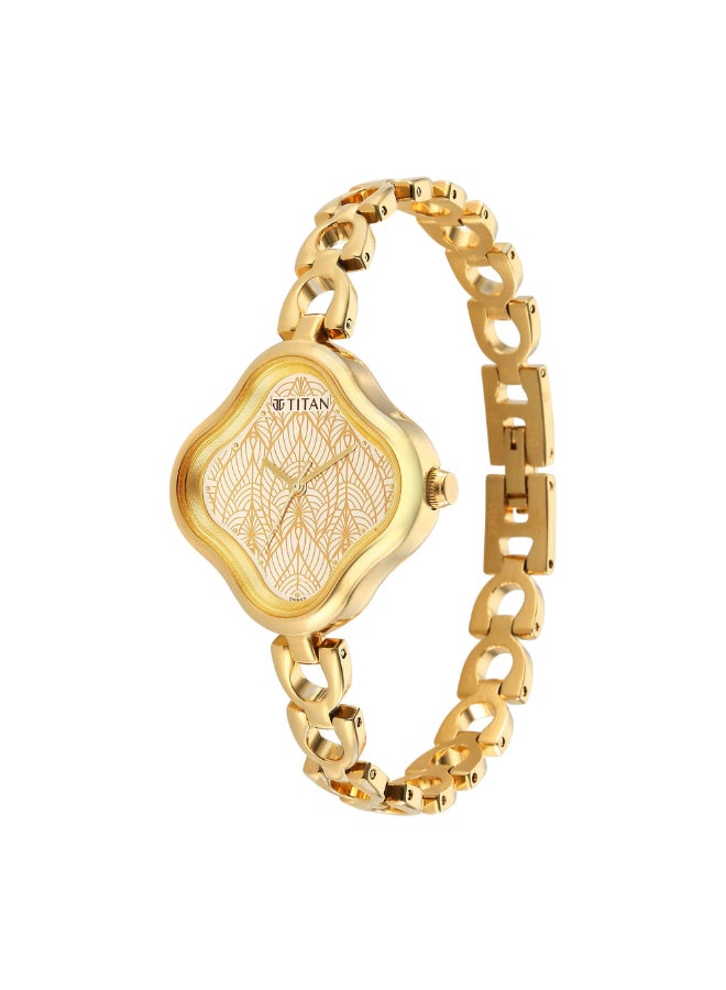 TITAN ساعة نسائية كاجوال أنالوج بمينا بيج، طلاء أصفر - Image 3