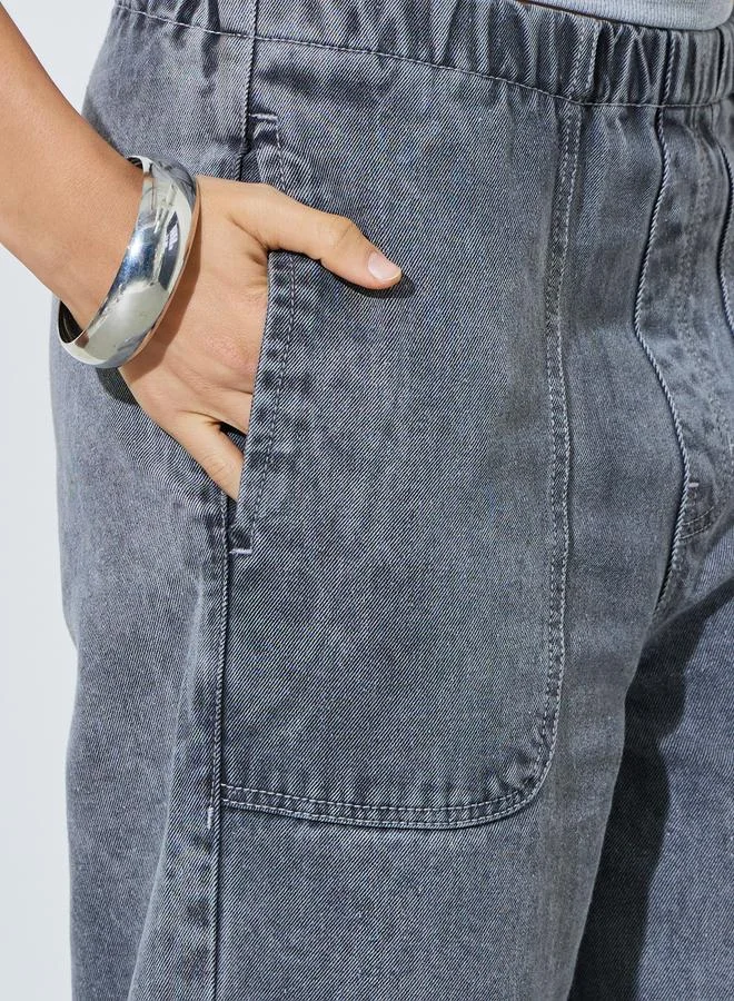 Styli  Grey Straight Fit Jogger Style Jeans with Patch Pocket for Women | Best Price UAE