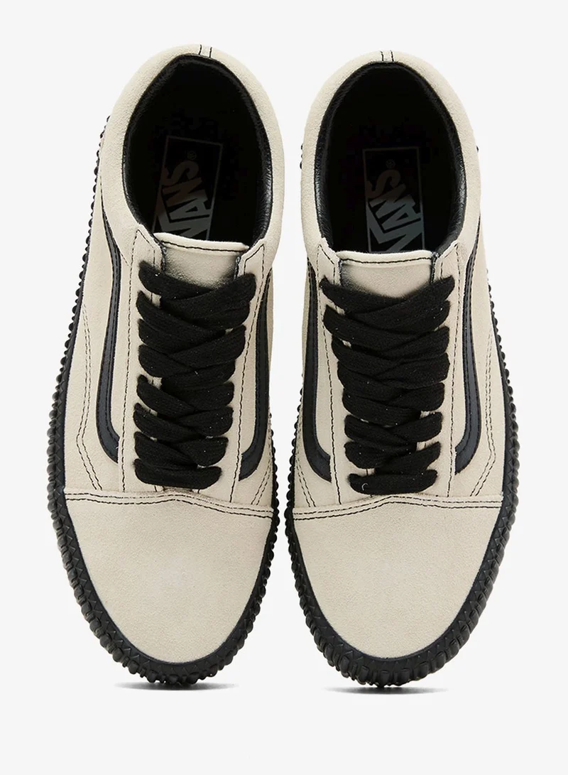 فانز حذاء كلاسيكي قديم