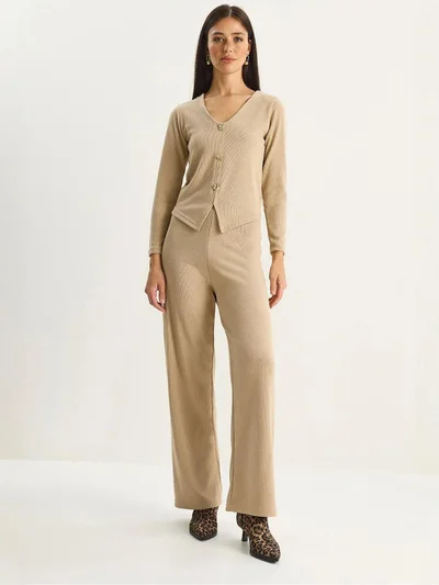 Bianco Lucci LUCCI V-Neck Knitted Wide Leg Two-Piece Set