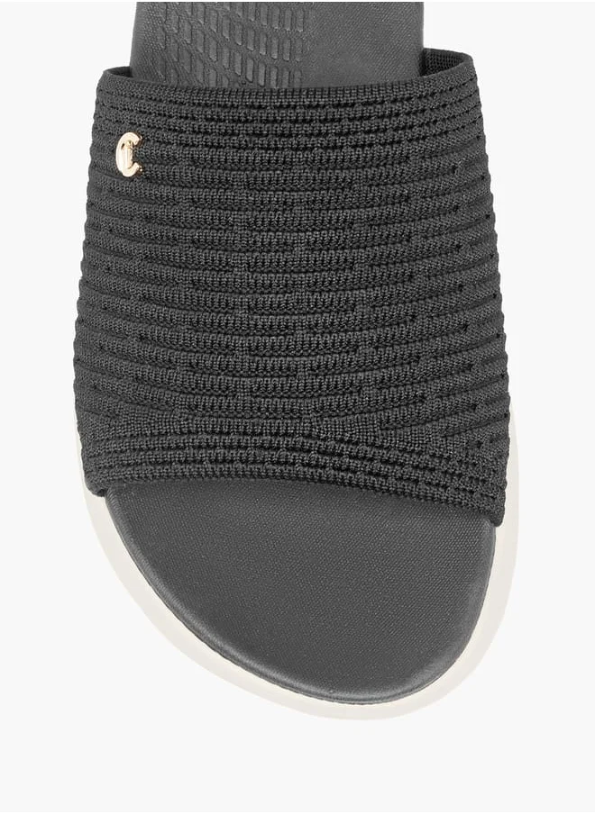 Le Confort Womens Textured Slide Sandals With Slip-On Closure