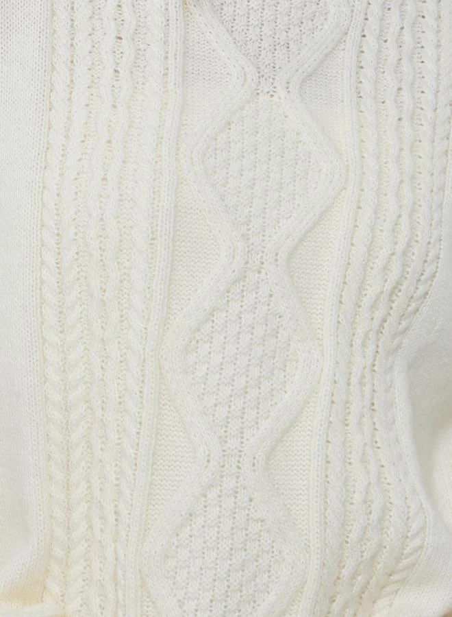 ستايلي سويتر محبوك بحياكة كابل بقصة عادية