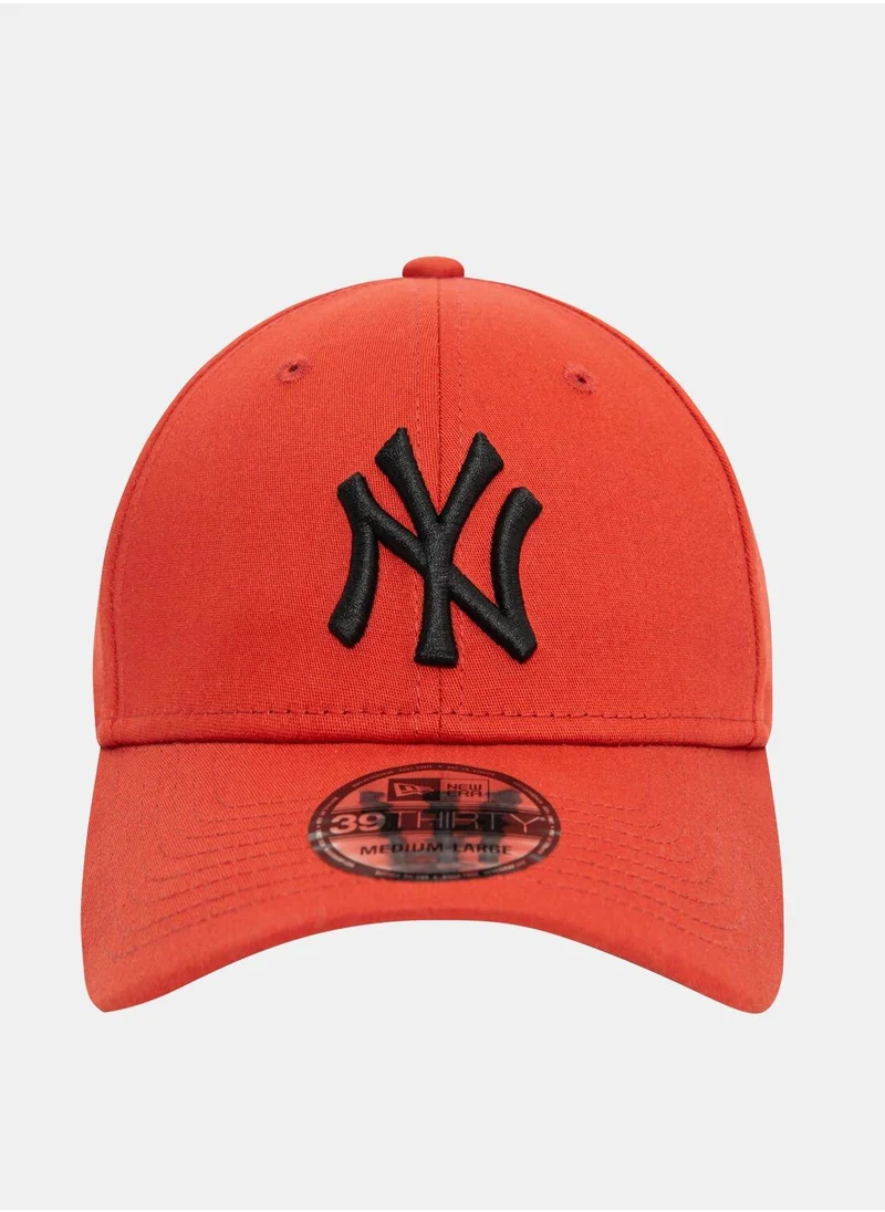نيو ايرا Men's MLB New York Yankees League Essential 39THIRTY Cap