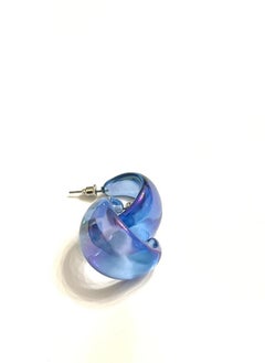 Blue semi-circled hoops