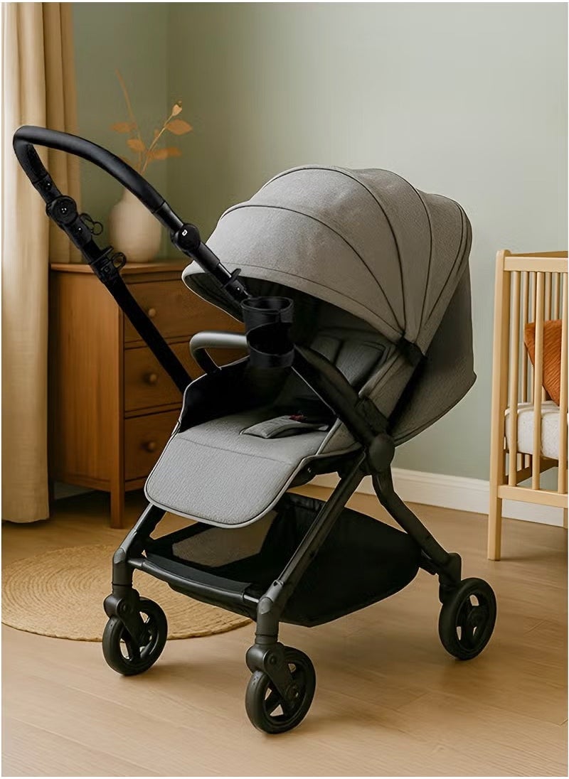 Cady One Lightweight, one-click folding two-way stroller with an oversized canopy suitable for infants from 0 to 36 months, adjustable canopy, comfortable stroller handle for easy towing and air travel, safety belt and a spacious storage basket at the bottom  - Image 1