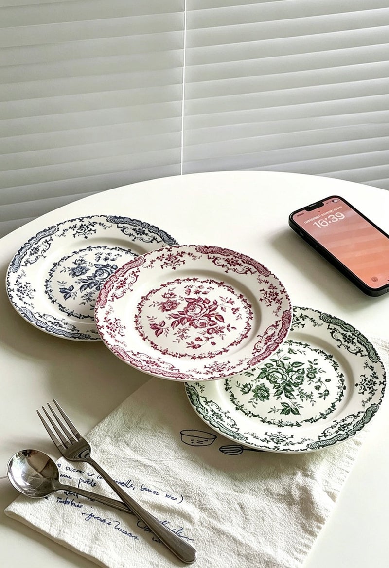 1 set of 8 Inch European style retro rose flower meal disc, lace relief plate, cake dessert disc - Image 3