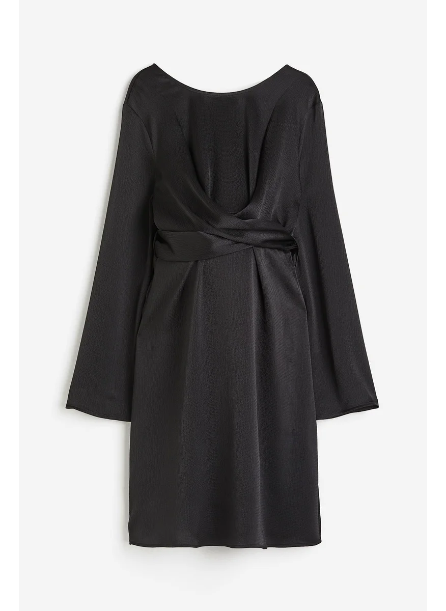 H&M Mama Twist-Detail Nursing Dress