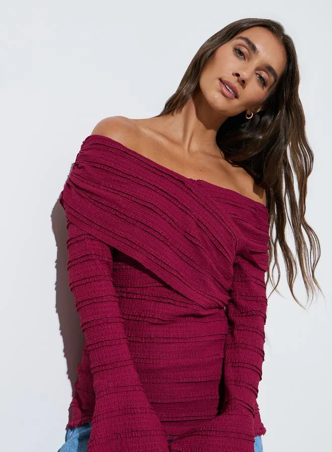 Styli Burgundy Ruffled Long Sleeve Crisscross Blouse