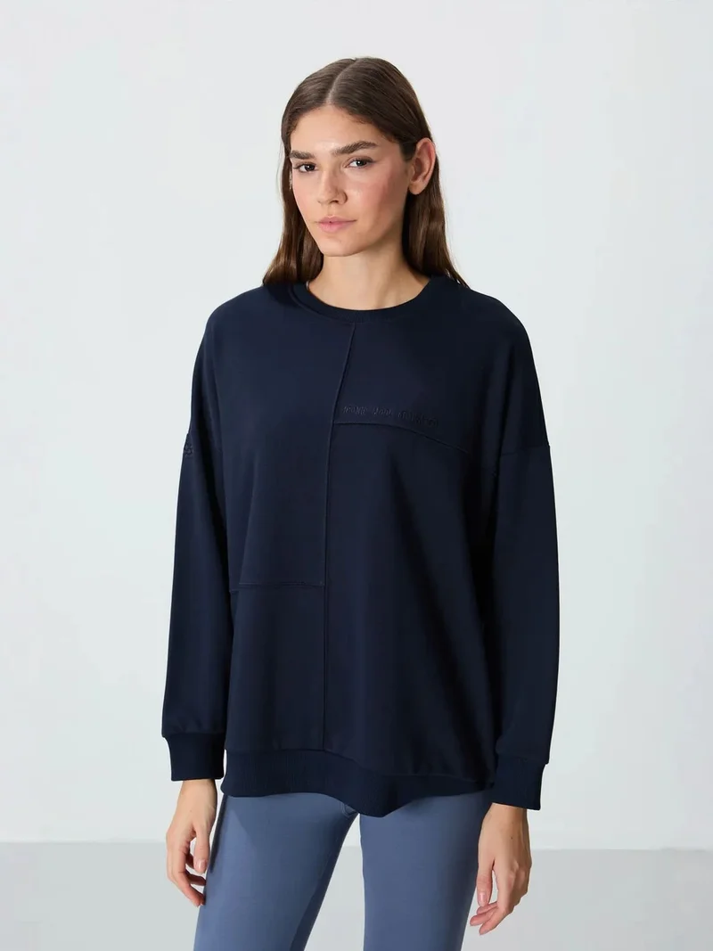 تومي لايف TOMMY Oversized Crew Neck Sweatshirt