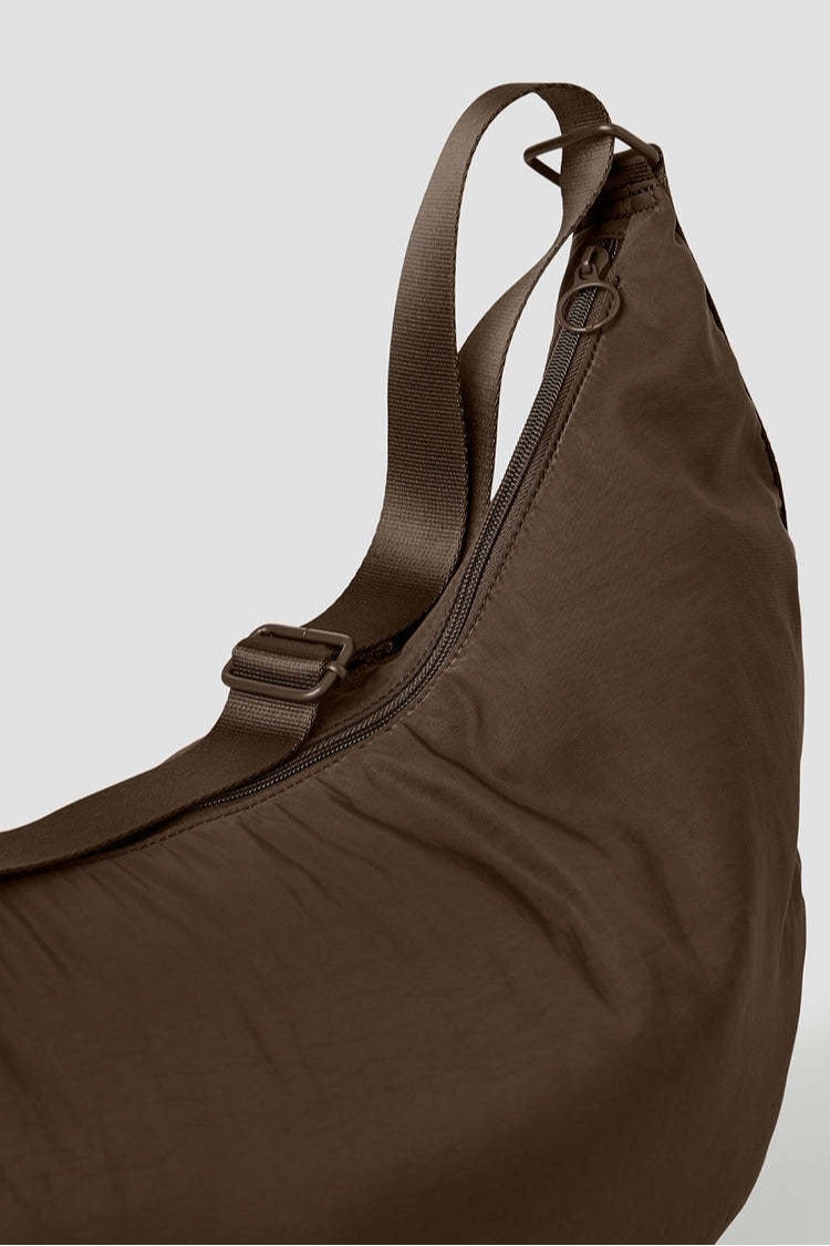 Alo Yoga Alo Om The Go Gym Sling Bag  - Image 5