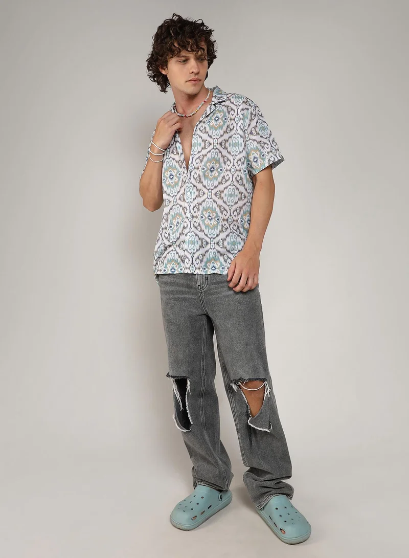Campus Sutra Men's Ivory White & Sage Green Ikkat Shirt