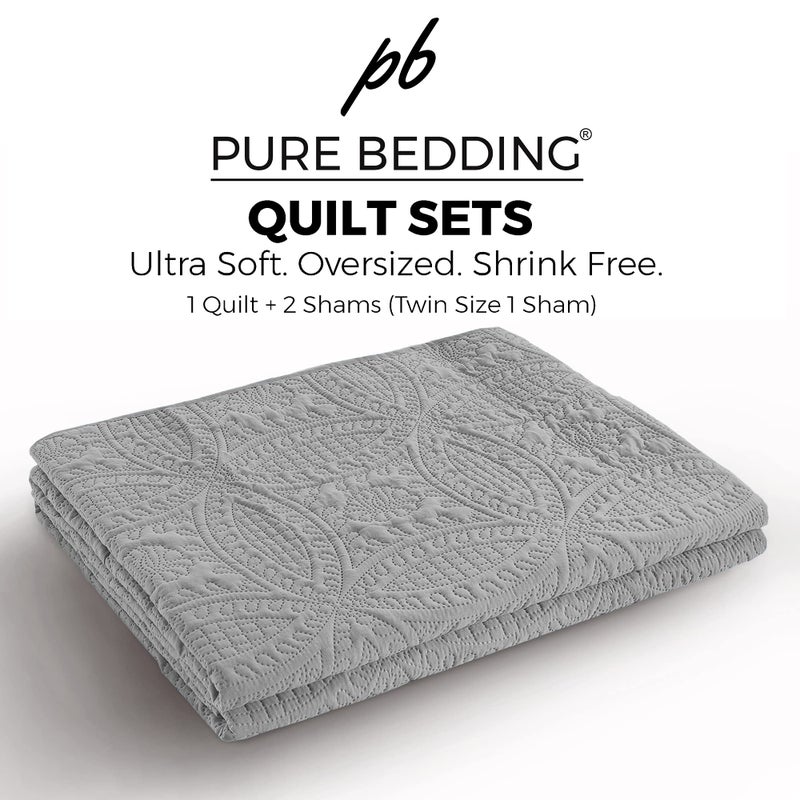 Pure Bedding طقم لحاف سرير نقي مقاس كامل/كوين رمادي فاتح - مفرش سرير كبير الحجم - غطاء ناعم خفيف الوزن من الألياف الدقيقة لجميع المواسم - 3 قطع تتضمن لحافًا واحدًا و2 غطاء نمط هندسي - Image 5