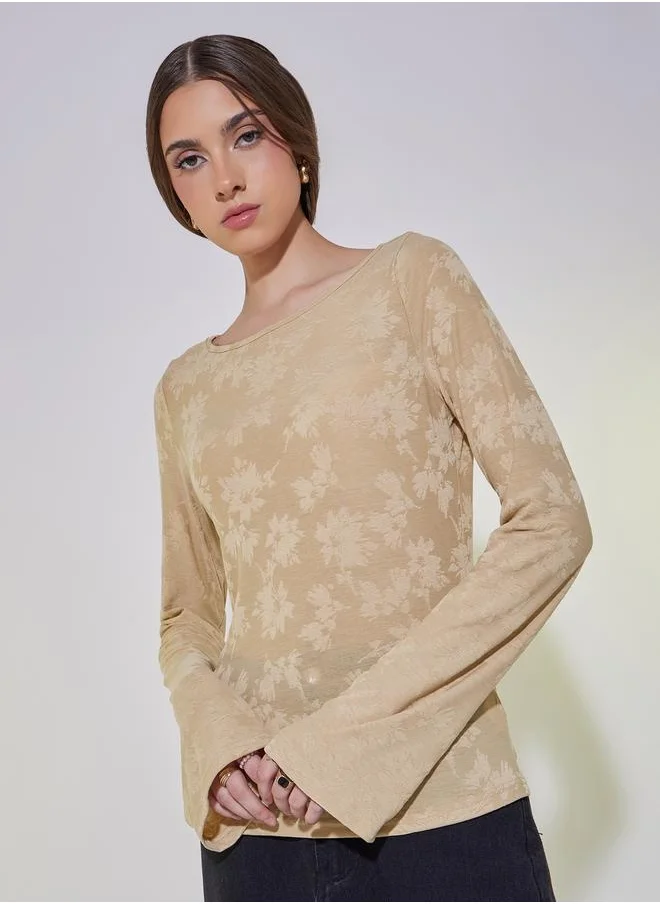 ستايلي Floral Jacquard Bell Sleeve Top