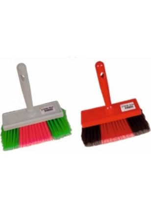 Master Wedge Spreading Brush 