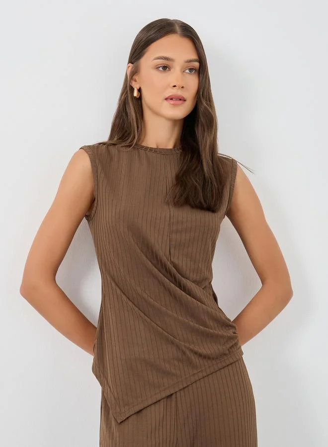 ستايلي Styli Textured Sleeveless Asymmetric Hem Top