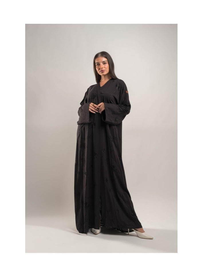 نان براند عباية من الحرير البارد مع تطريز يدوي على شكل ورق شجر منثور - Image 3