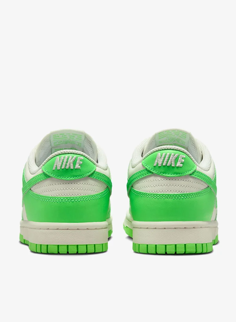 نايكي دانك لو