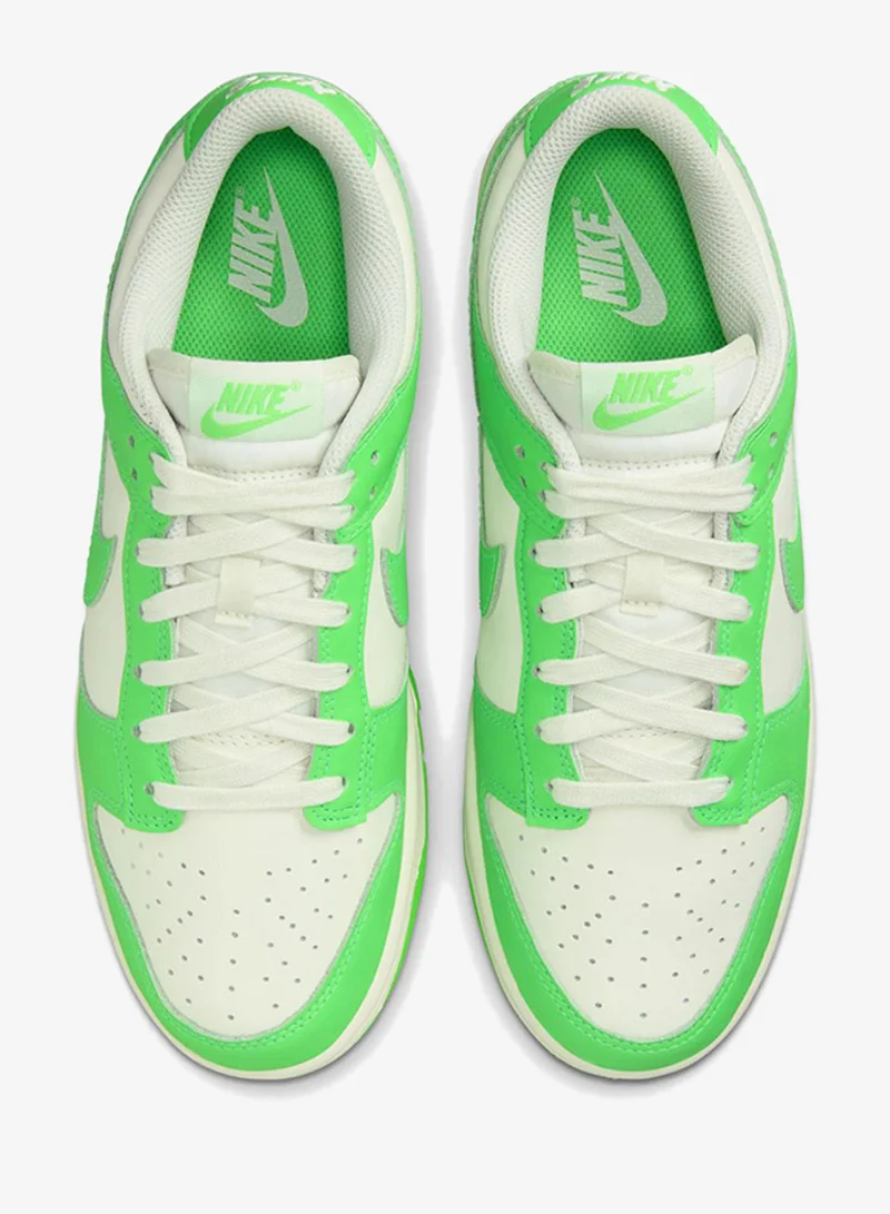 نايكي دانك لو