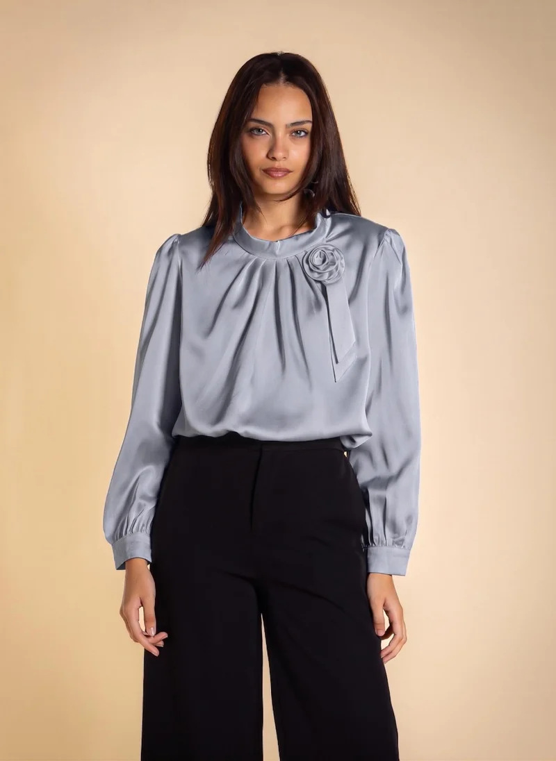 شايبس DETAILED SATIN BLOUSE WITH BROOCH