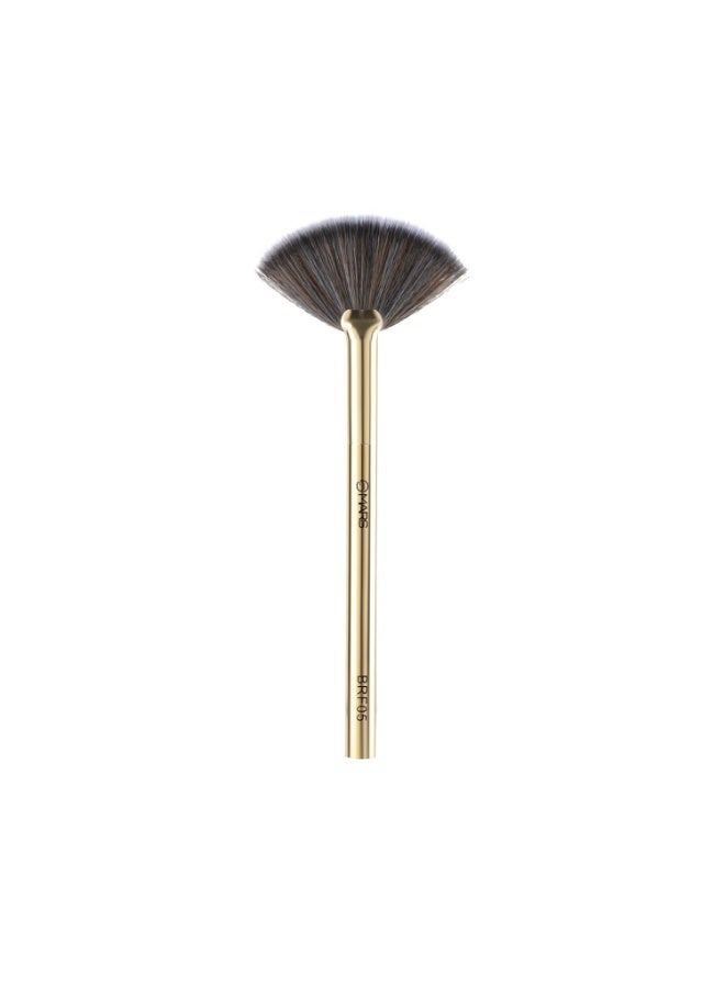MARS Artist's Arsenal Professional Fan Brush For Face Highlighting | Precise Synthetic Brushes | Feather Soft Touch | Perfect For Highlighting | Luxe Packaging Makeup Brush (Golden) - Image 3