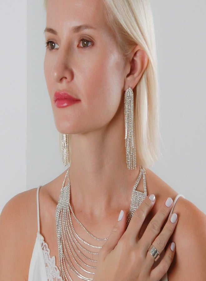 هامبل شيك نيويورك أقراط هامبل شيك مرصعة بالألماس الصناعي - أقراط متدلية كبيرة الحجم بتصميم شلال مزين بشرابة من الزركونيا المكعبة، فضية اللون - Image 2