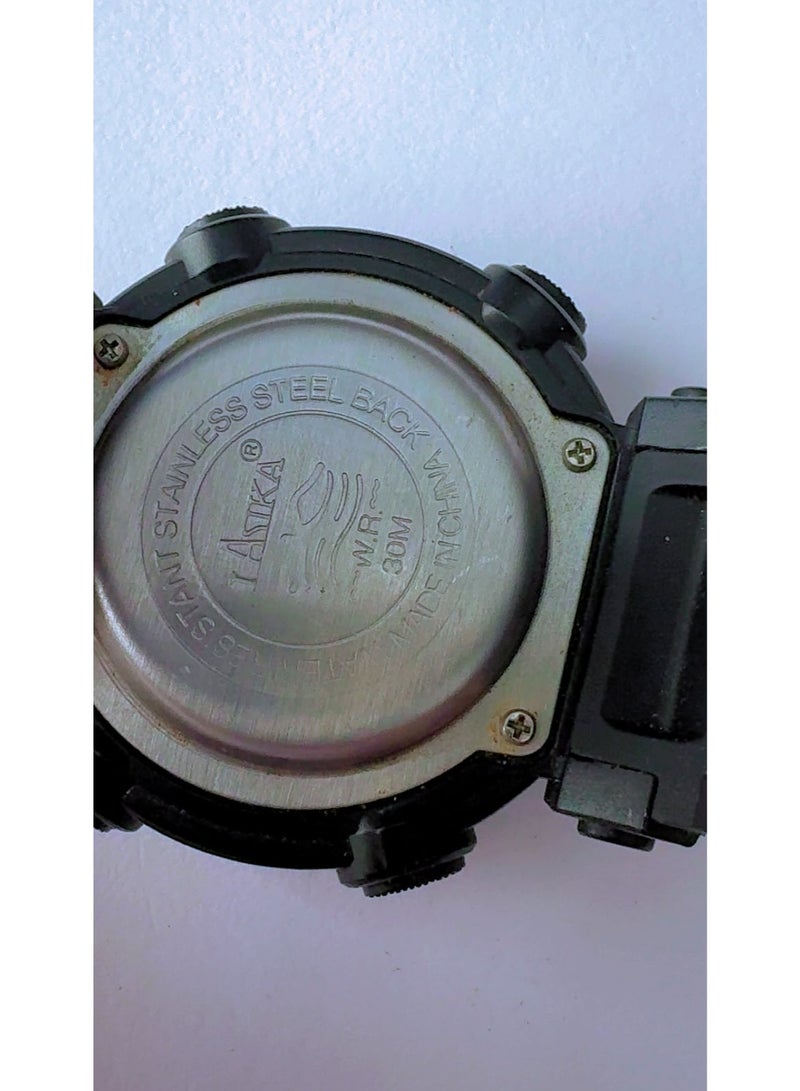 LASIKA W-H9033 Digital Sport Watch for Men - Pre-owned, Like New Condition - Image 2