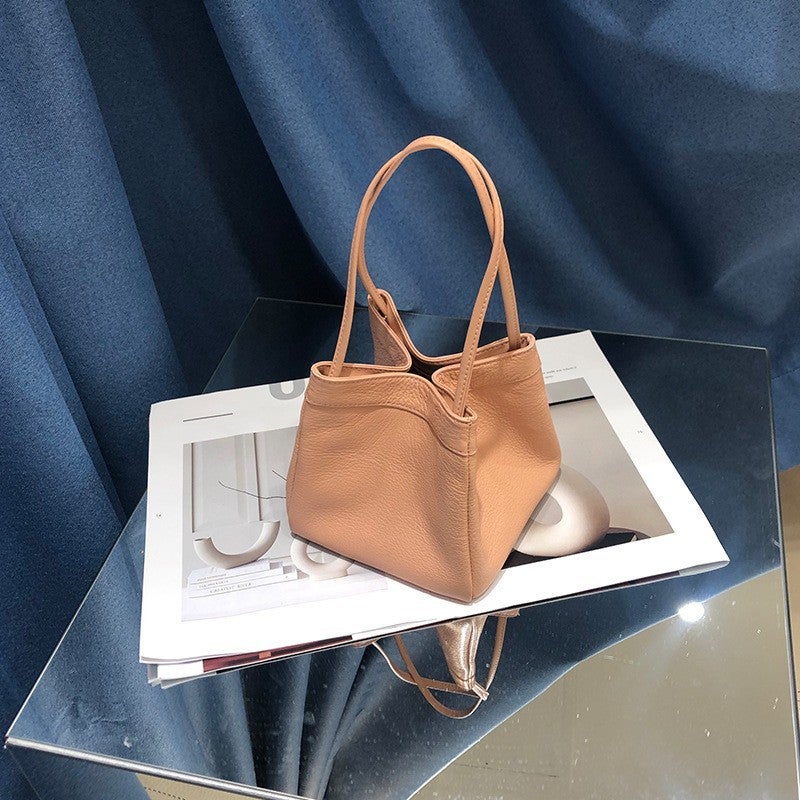 Niche Design Portable Vegetable Basket Large Capacity Commuter Tote Bag Genuine Leather Shoulder Wings Women'S Bag - Image 2