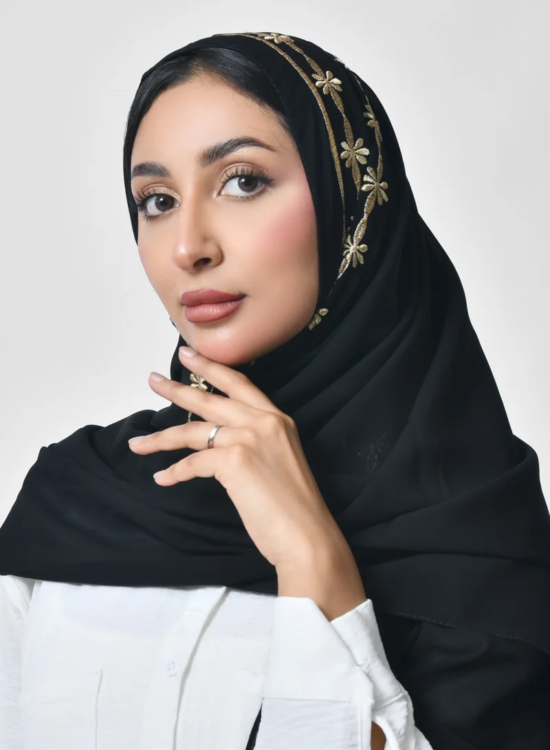 عبايات حوراء طرحة سوداء بتطريز ذهبي زاهي