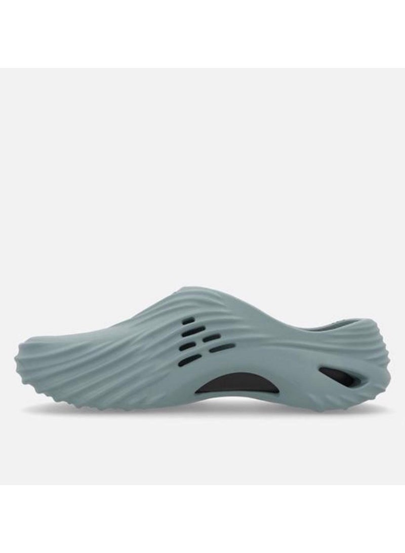 Crocs are comfortable - Image 3