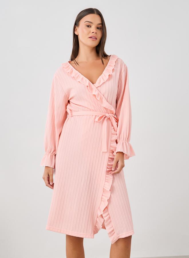 ستايلي روب بحزام بتفاصيل مكشكشة وملمس مميز - Image 2