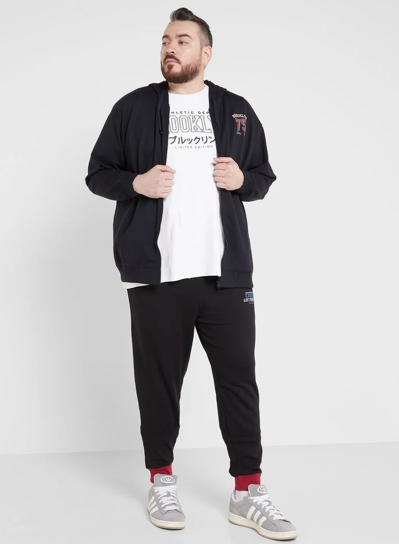 سفنتي فايف Plus Size Graphic Hoodie