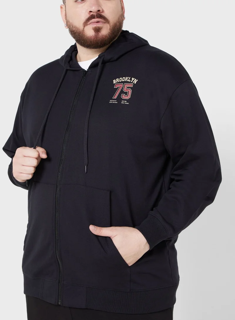 سفنتي فايف Plus Size Graphic Hoodie