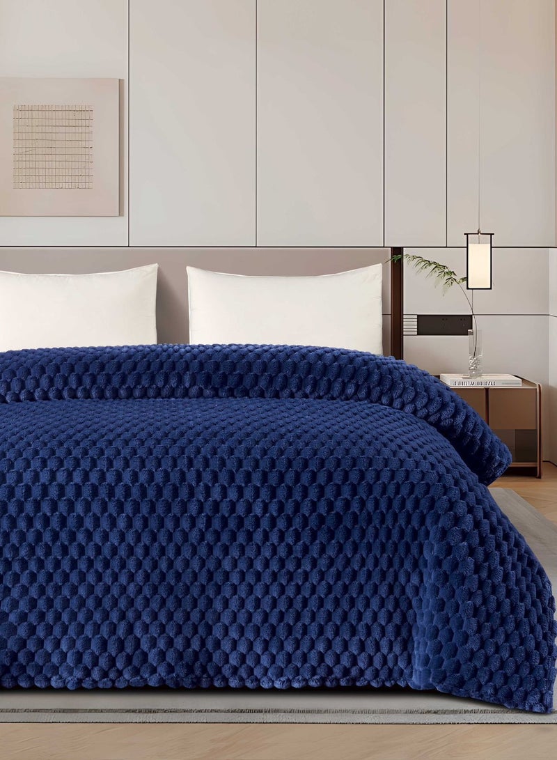 Ming Li Plain velvet double blanket with embossed detail, size 220*240cm - Image 2